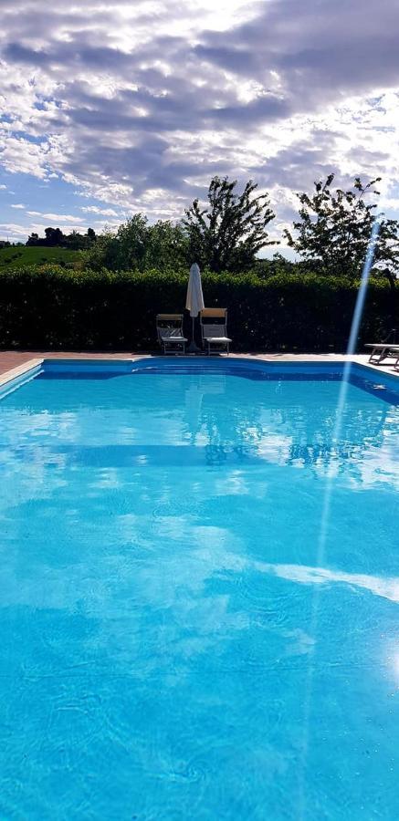 Agriturismo Fiore Di Campo Фермо Экстерьер фото
