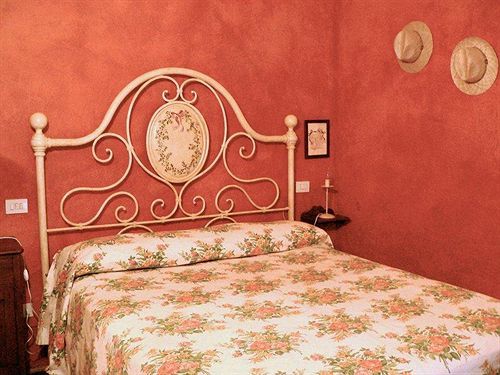 Agriturismo Fiore Di Campo Фермо Экстерьер фото